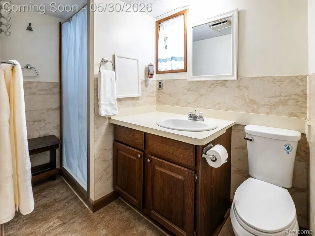 4156 Burns Avenue Lincoln Park City MI 48146