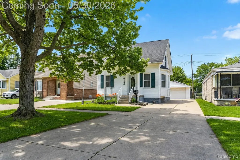 4156 Burns Avenue Lincoln Park City MI 48146