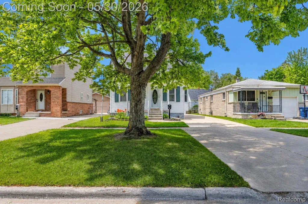 4156 Burns Avenue Lincoln Park City MI 48146