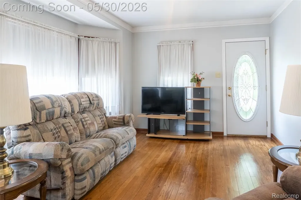 4156 Burns Avenue Lincoln Park City MI 48146