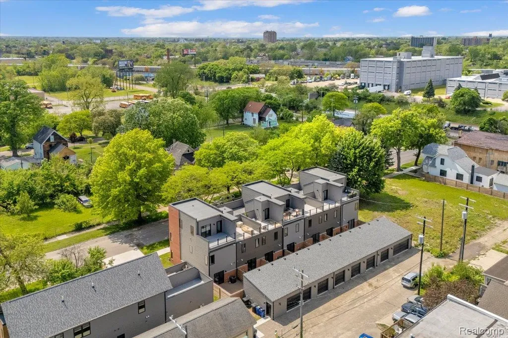 5220 Avery Street Detroit City MI 48208