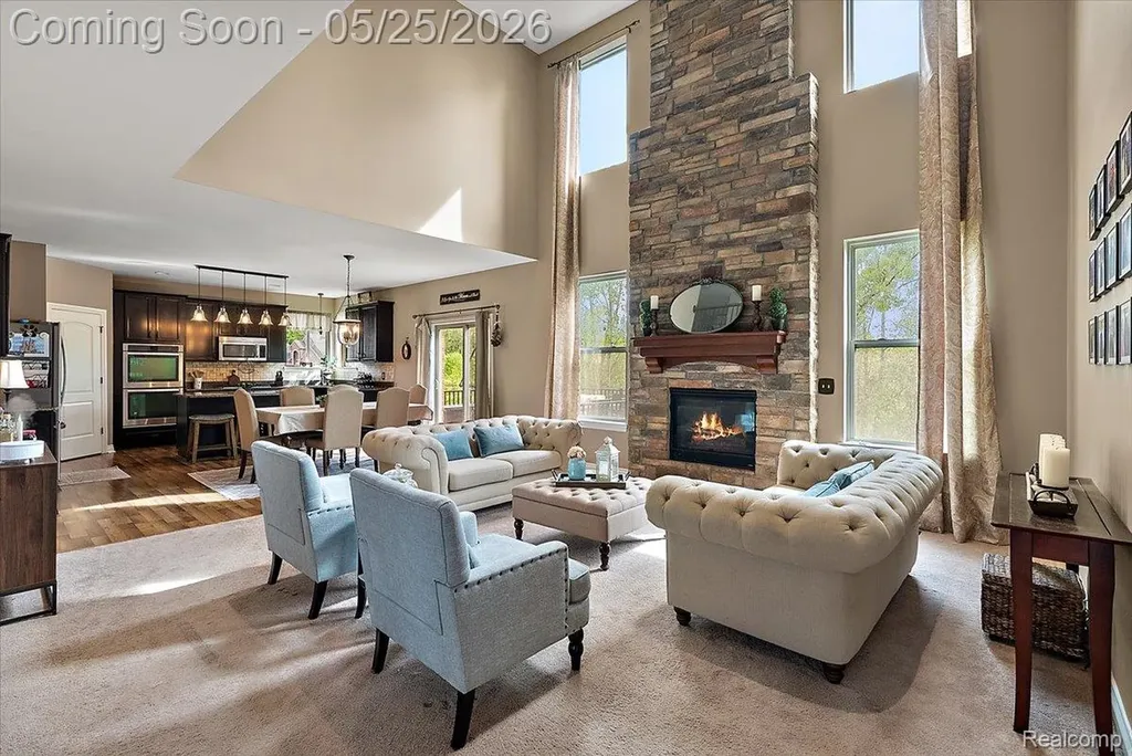 695 Dennison Court Oakland Charter Township MI 48363