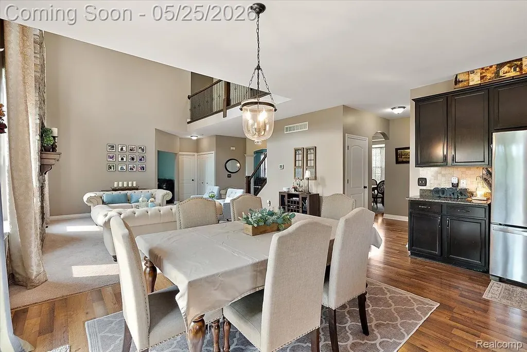 695 Dennison Court Oakland Charter Township MI 48363