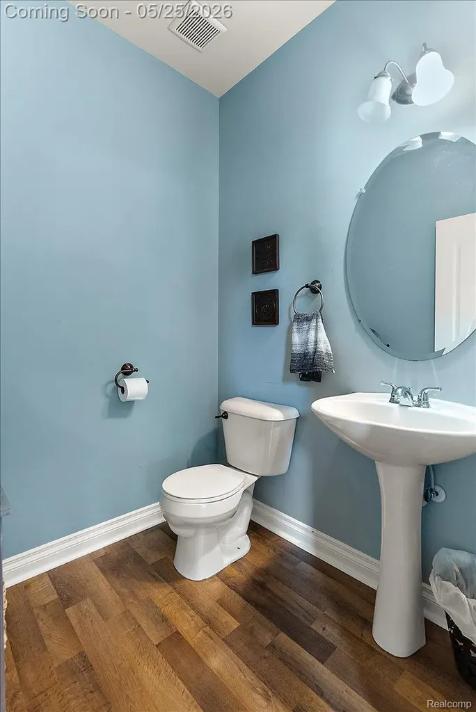 695 Dennison Court Oakland Charter Township MI 48363