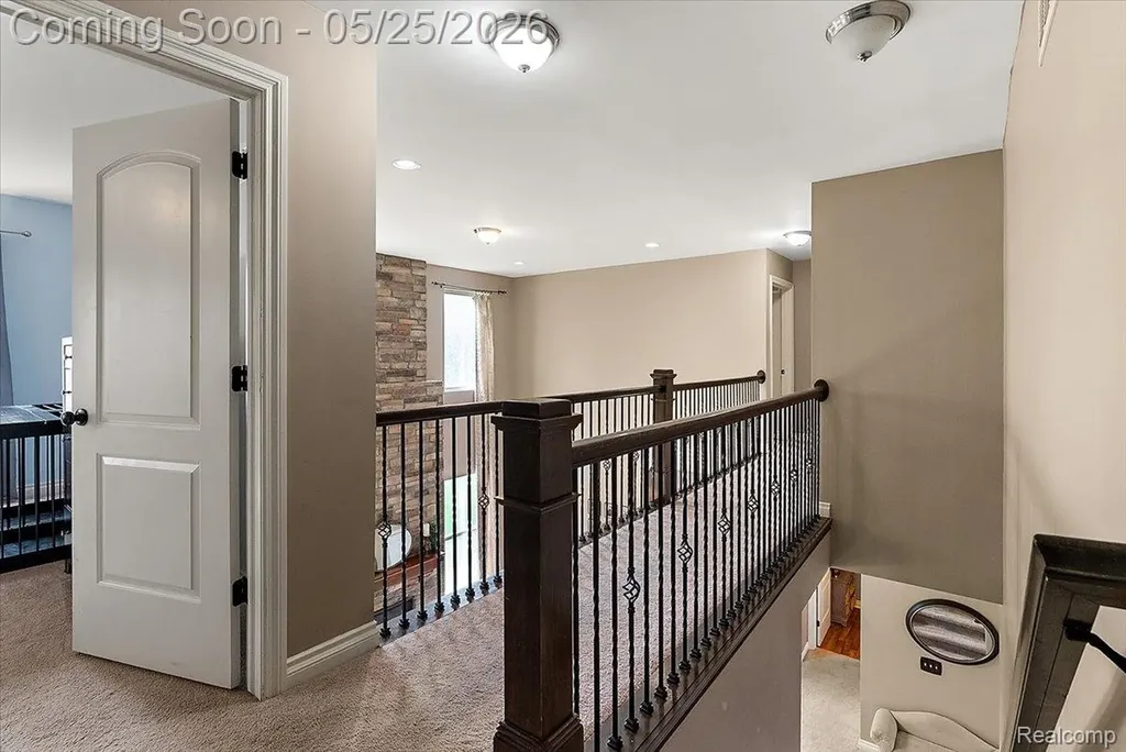 695 Dennison Court Oakland Charter Township MI 48363