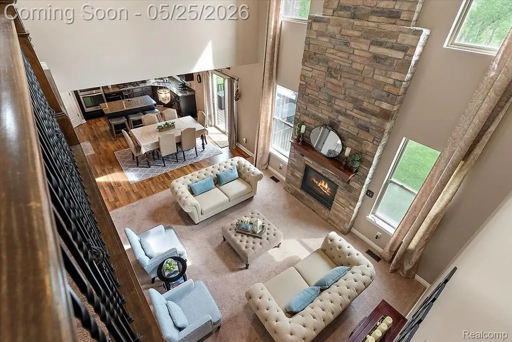695 Dennison Court Oakland Charter Township MI 48363