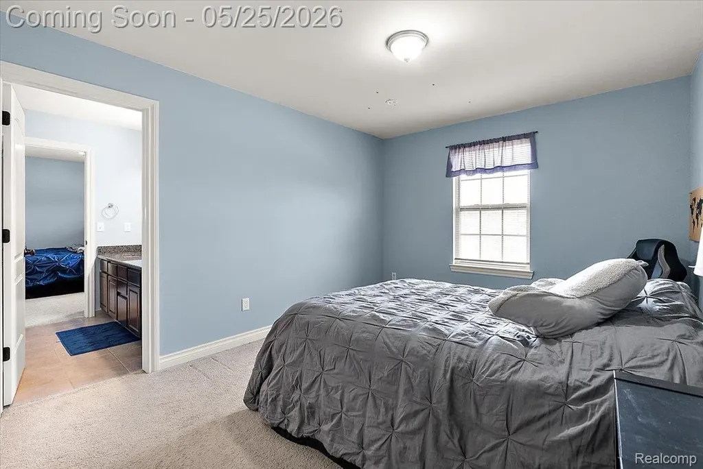 695 Dennison Court Oakland Charter Township MI 48363