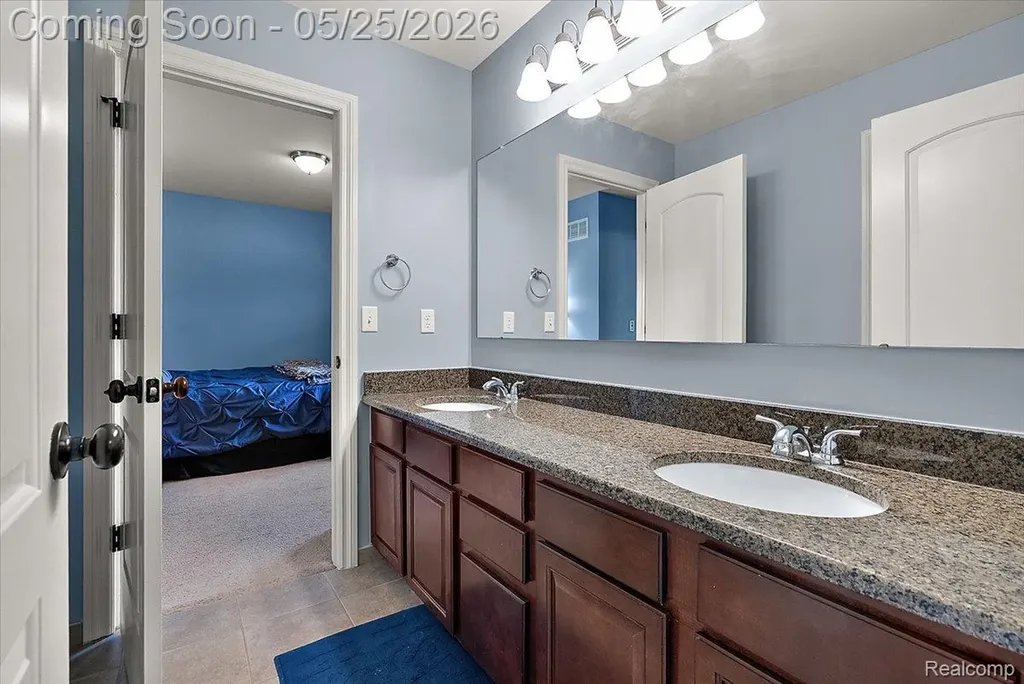 695 Dennison Court Oakland Charter Township MI 48363
