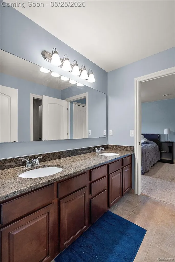695 Dennison Court Oakland Charter Township MI 48363
