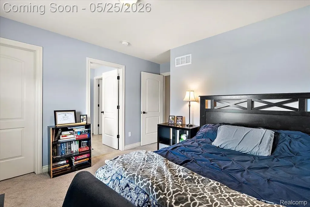 695 Dennison Court Oakland Charter Township MI 48363