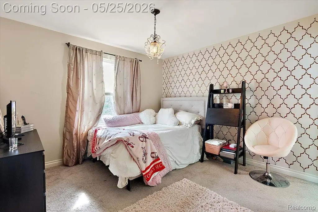 695 Dennison Court Oakland Charter Township MI 48363