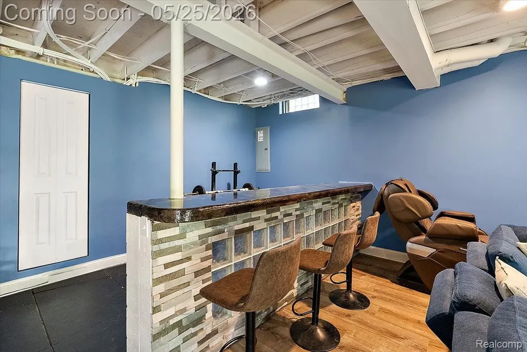 695 Dennison Court Oakland Charter Township MI 48363