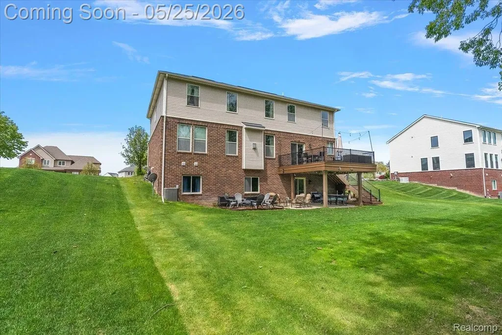 695 Dennison Court Oakland Charter Township MI 48363
