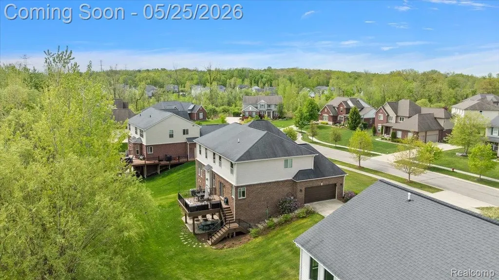 695 Dennison Court Oakland Charter Township MI 48363