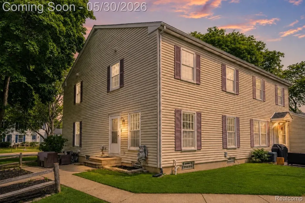 38568 Capetown Court Clinton Charter Township MI 48038