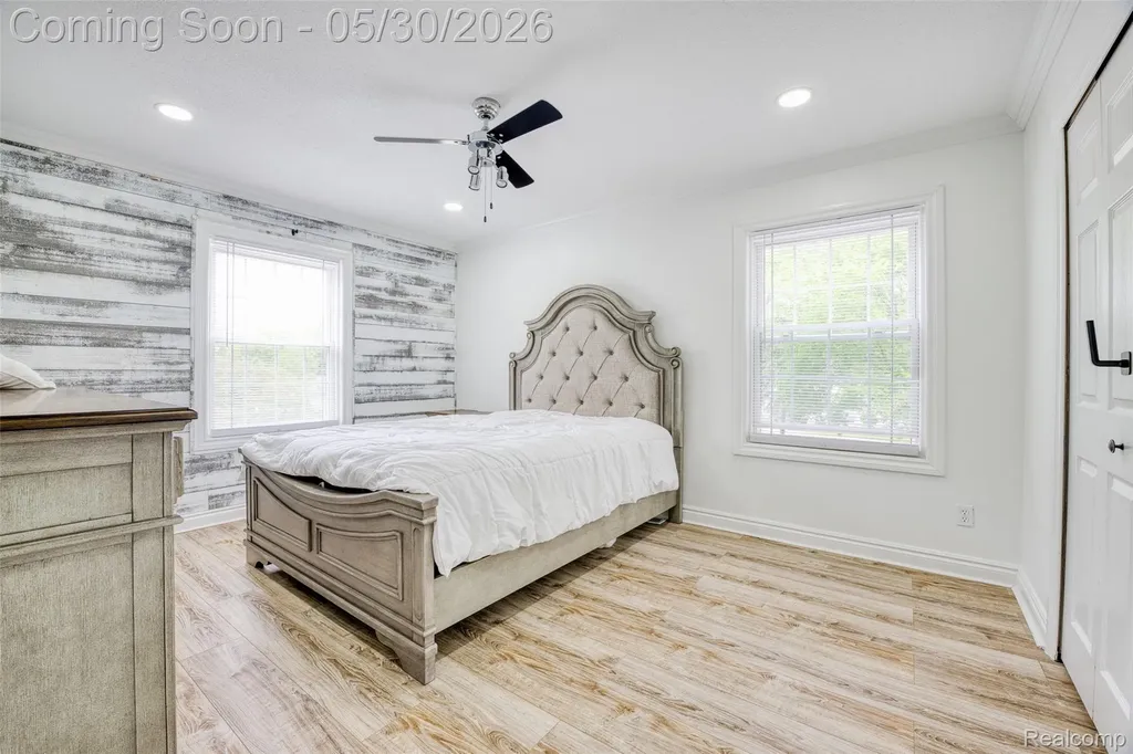 38568 Capetown Court Clinton Charter Township MI 48038
