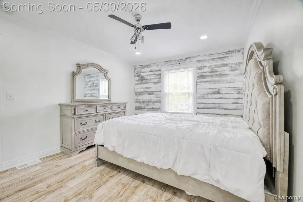 38568 Capetown Court Clinton Charter Township MI 48038