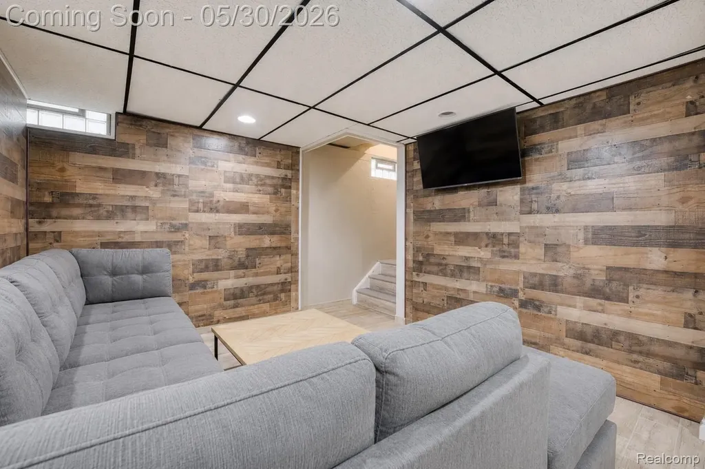 38568 Capetown Court Clinton Charter Township MI 48038