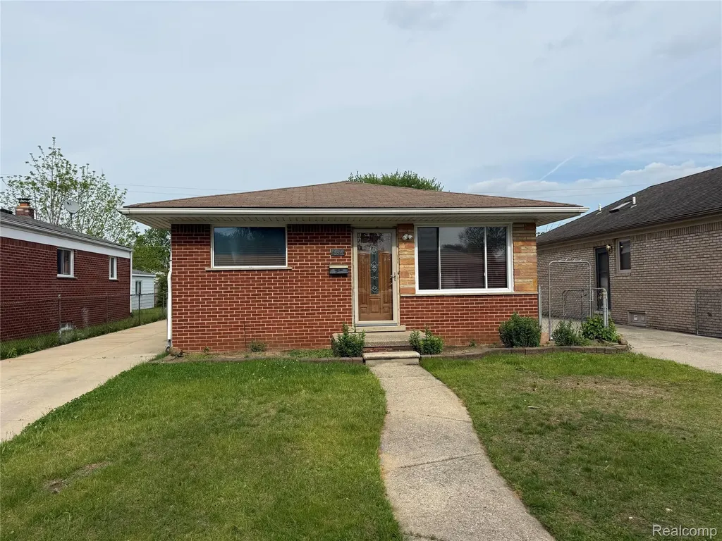 6484 Drexel Street Dearborn Heights City MI 48127