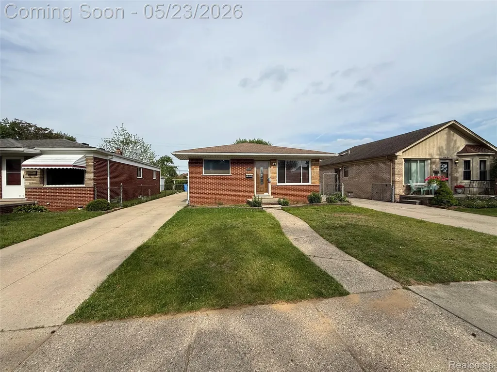 6484 Drexel Street Dearborn Heights City MI 48127
