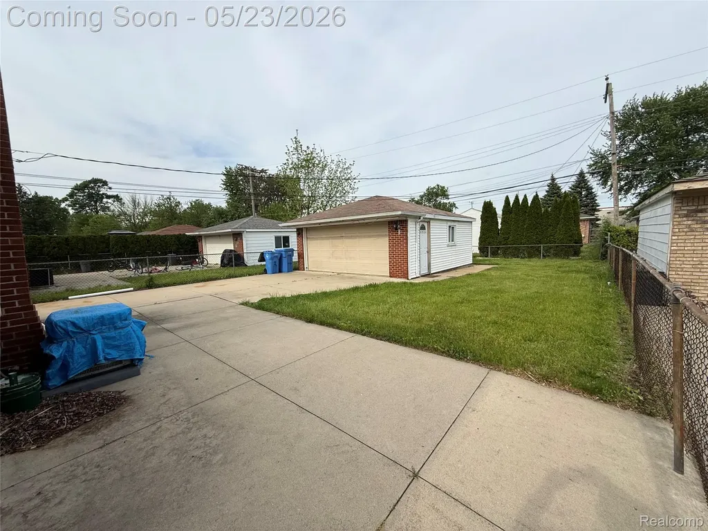 6484 Drexel Street Dearborn Heights City MI 48127