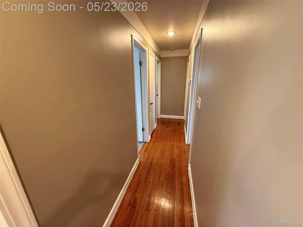 6484 Drexel Street Dearborn Heights City MI 48127