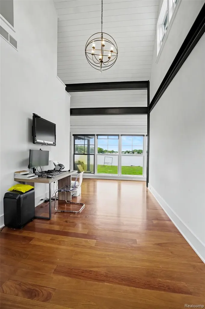 12410 Woodhull Landing Fenton Charter Township MI 48430