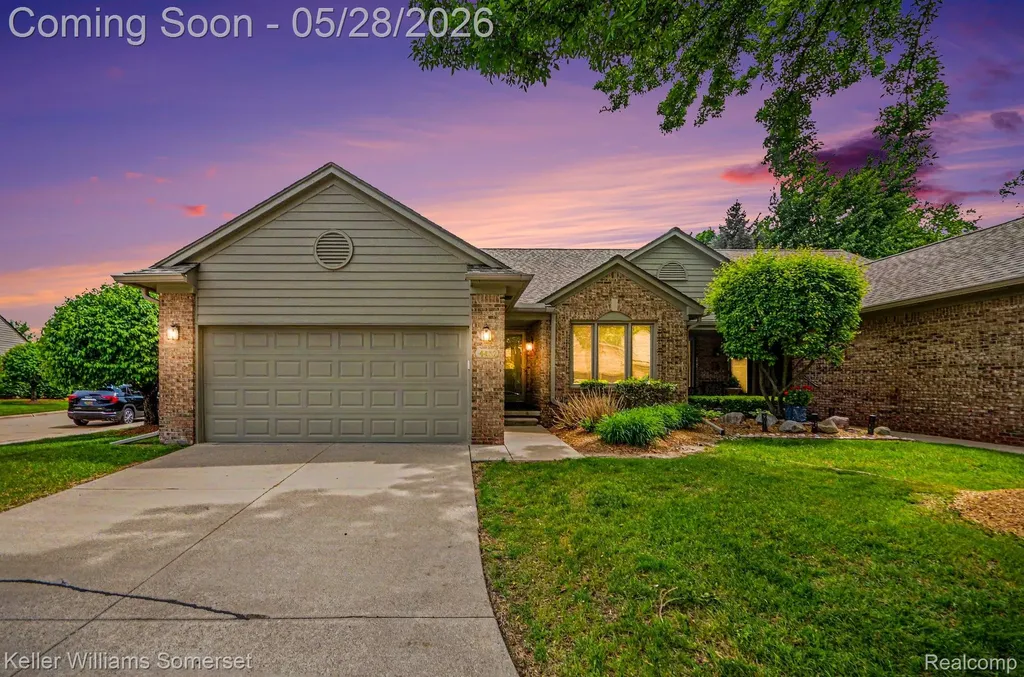 4432 Thornwood Court Warren City MI 48092