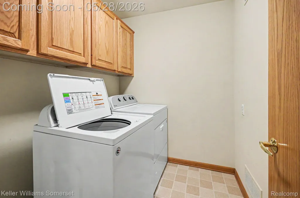4432 Thornwood Court Warren City MI 48092