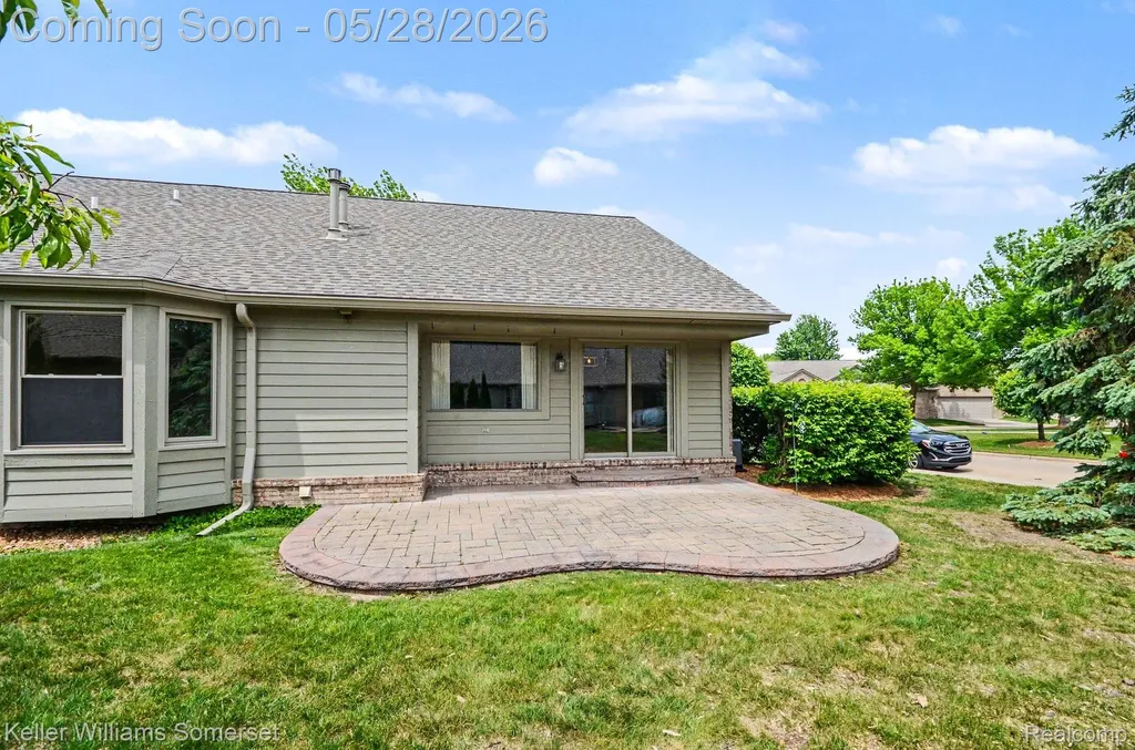 4432 Thornwood Court Warren City MI 48092