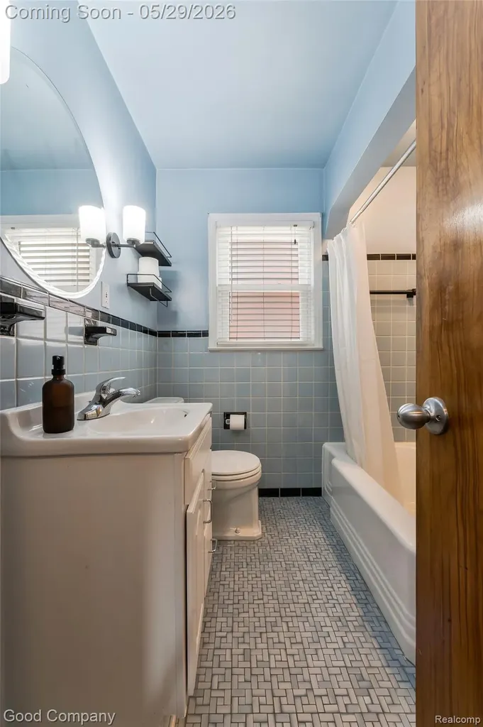 525 Helene Avenue Royal Oak City MI 48067