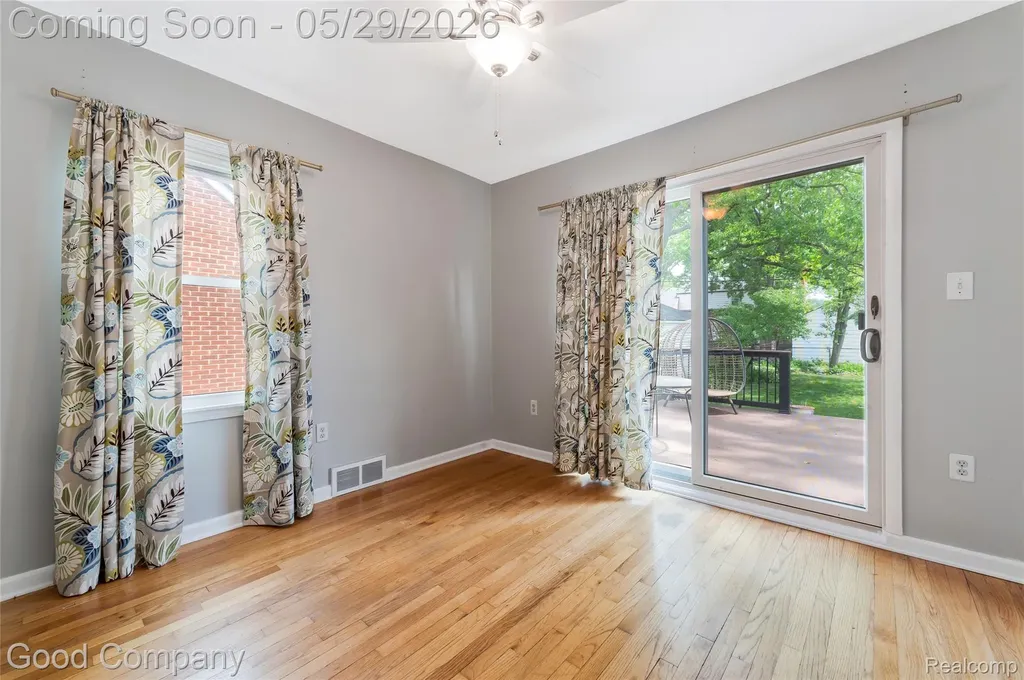 525 Helene Avenue Royal Oak City MI 48067