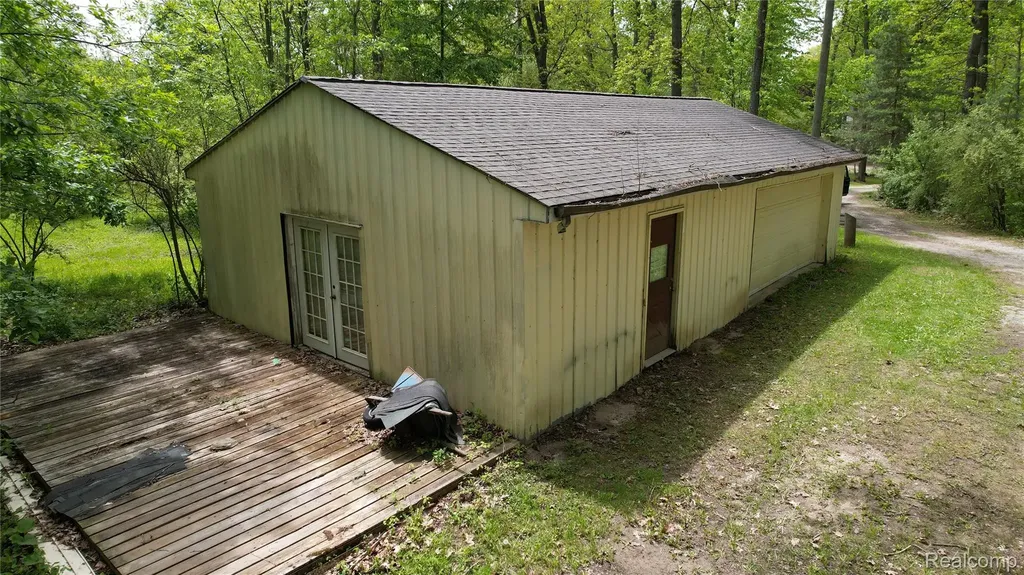 8180 Tipsico Trail Rose Township MI 48442