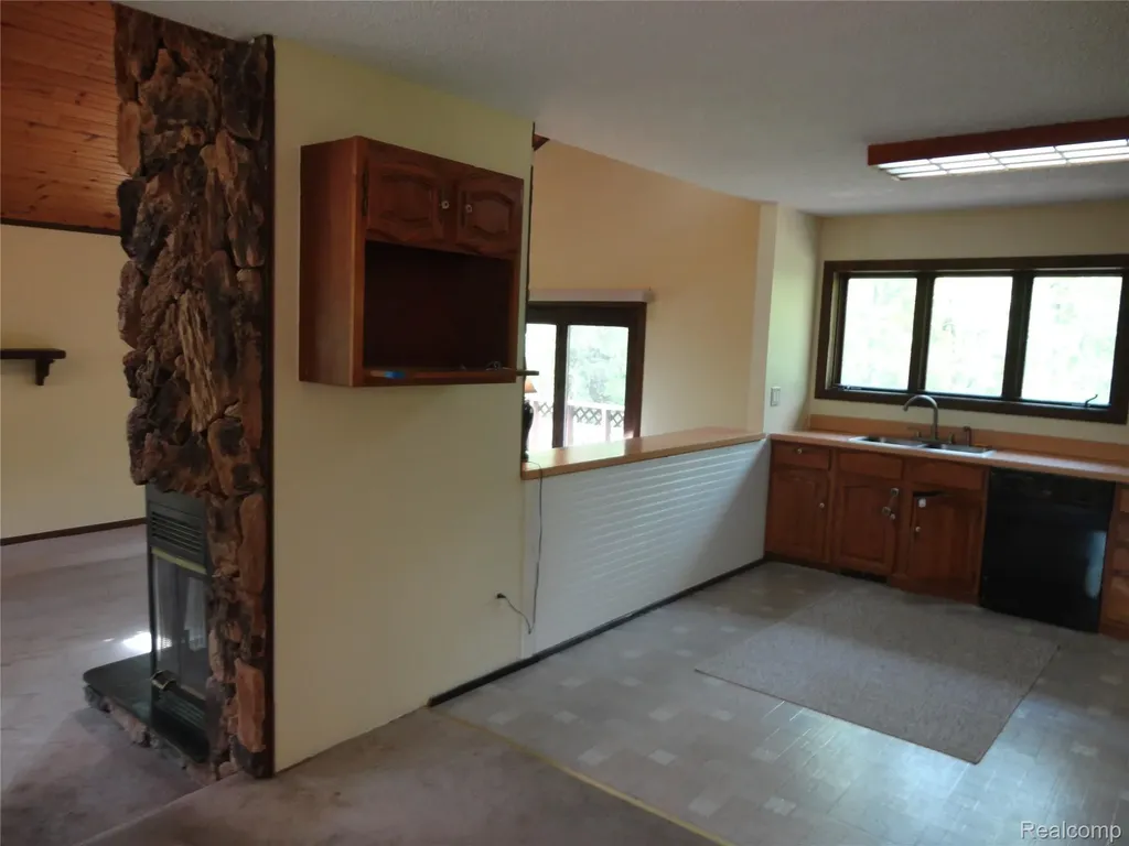 8180 Tipsico Trail Rose Township MI 48442