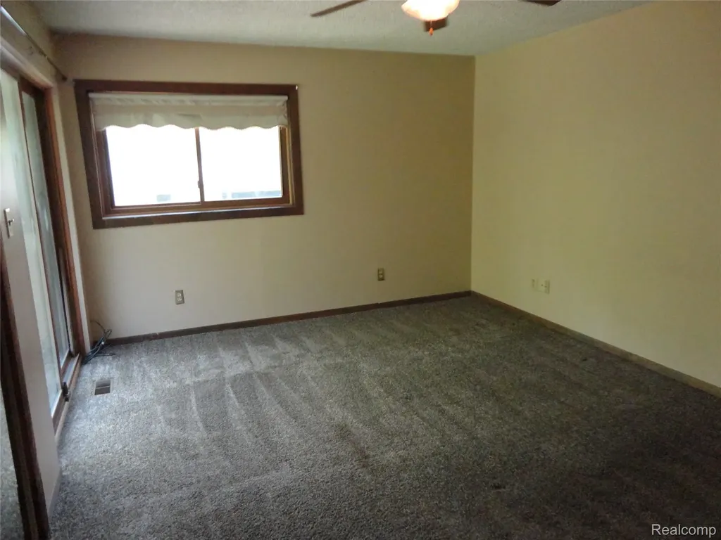 8180 Tipsico Trail Rose Township MI 48442