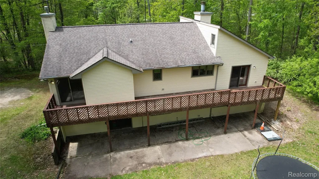 8180 Tipsico Trail Rose Township MI 48442