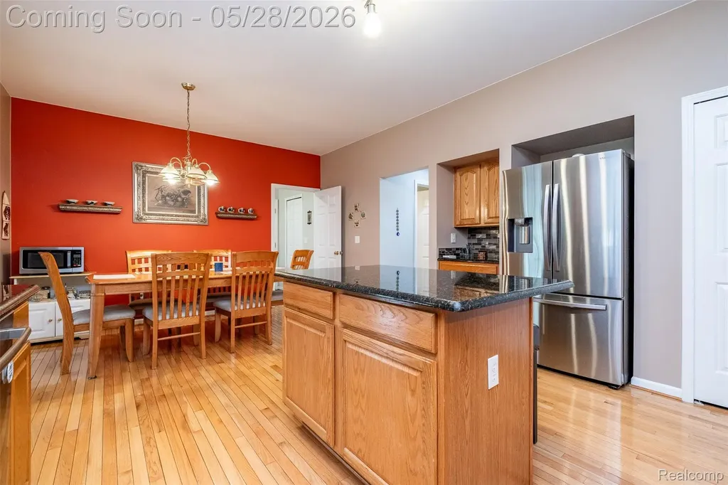 2865 Ashbury Drive Troy City MI 48083