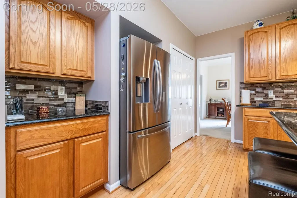 2865 Ashbury Drive Troy City MI 48083