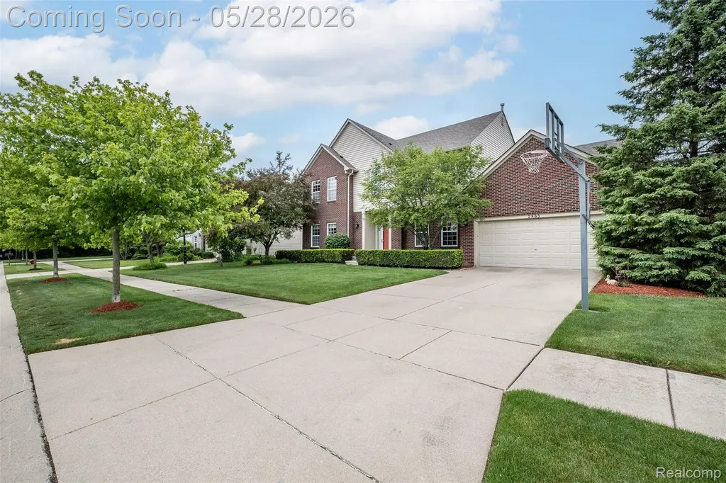 2865 Ashbury Drive Troy City MI 48083
