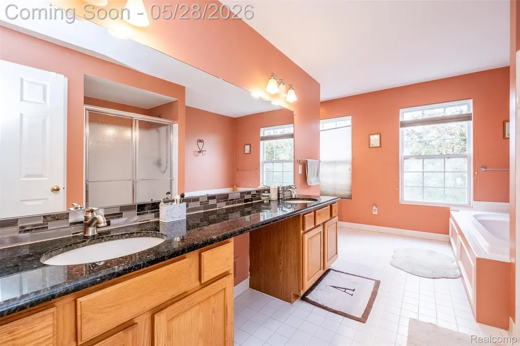2865 Ashbury Drive Troy City MI 48083