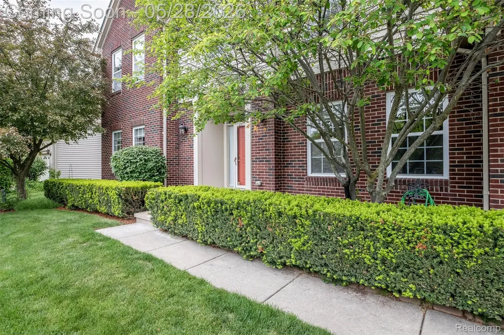 2865 Ashbury Drive Troy City MI 48083