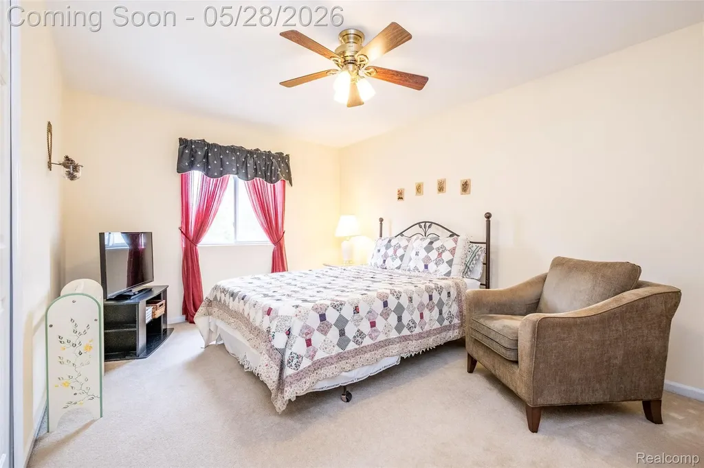 2865 Ashbury Drive Troy City MI 48083