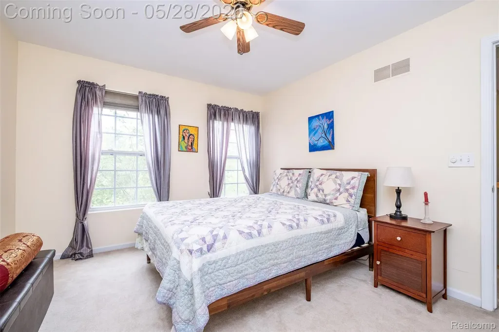 2865 Ashbury Drive Troy City MI 48083