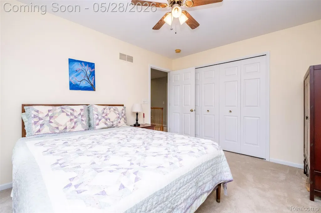 2865 Ashbury Drive Troy City MI 48083