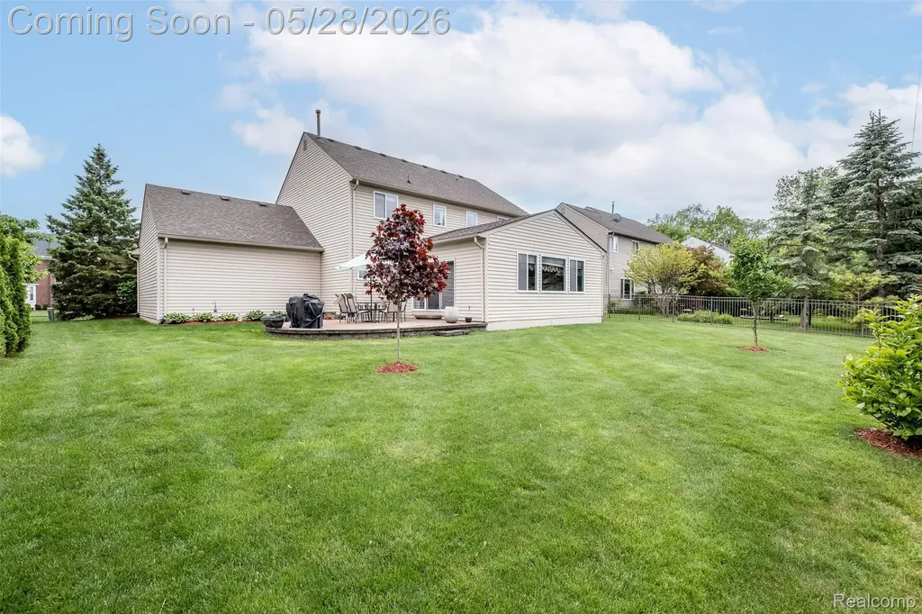 2865 Ashbury Drive Troy City MI 48083