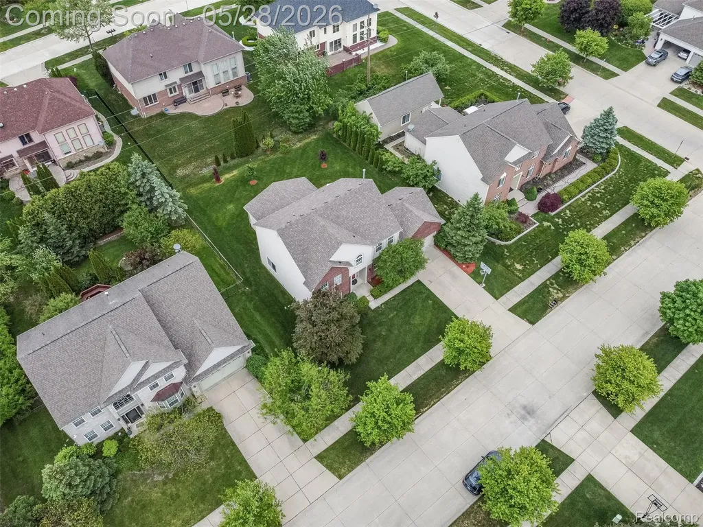 2865 Ashbury Drive Troy City MI 48083