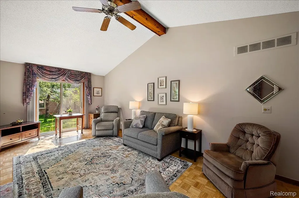 2303 Heritage Pointe Drive Sterling Heights City MI 48314
