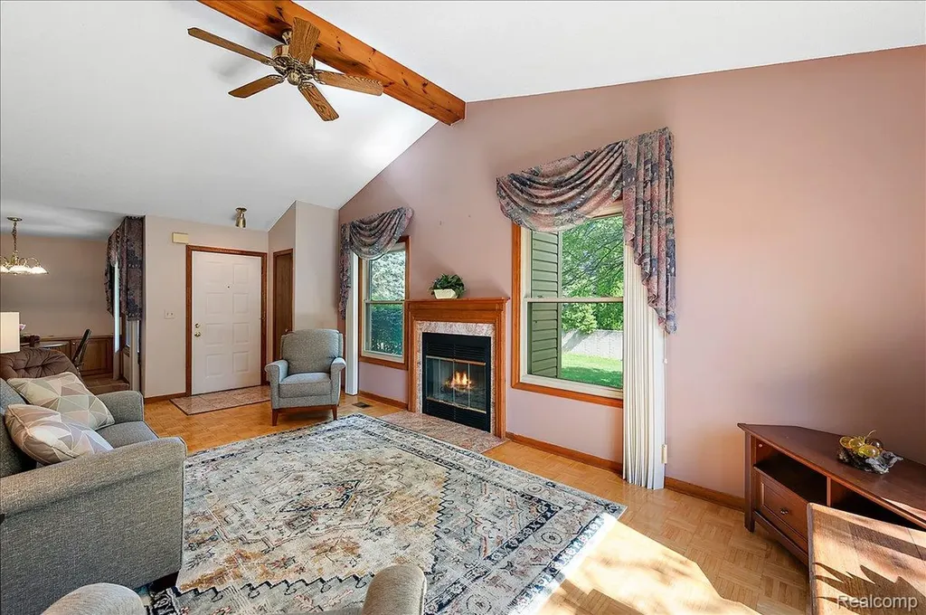 2303 Heritage Pointe Drive Sterling Heights City MI 48314