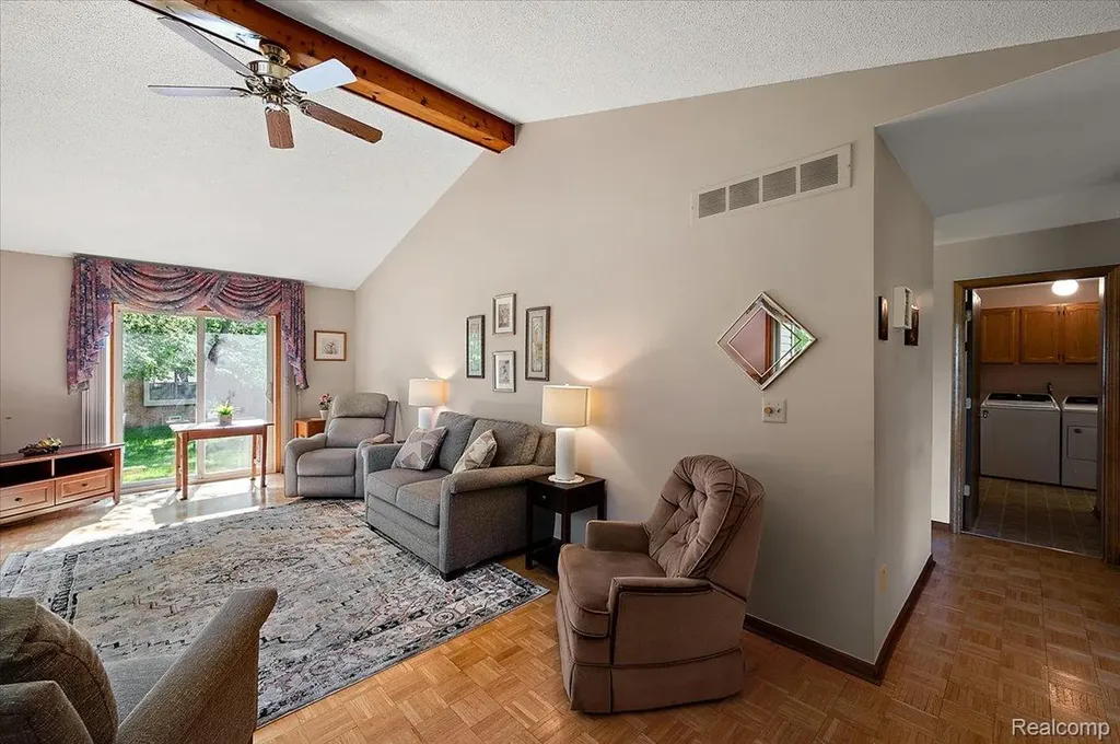 2303 Heritage Pointe Drive Sterling Heights City MI 48314