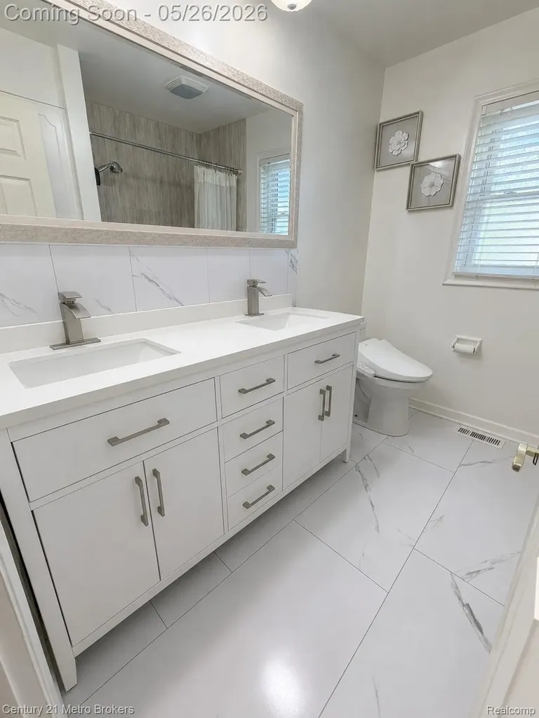 6292 Kings Pointe Circle Grand Blanc Charter Township MI 48439